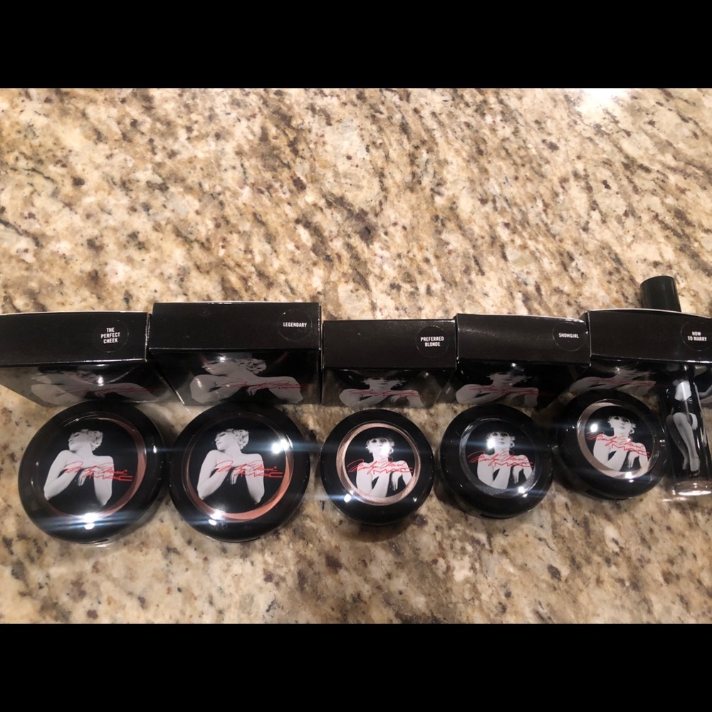 MAC Limited Edition Marilyn Monroe Set